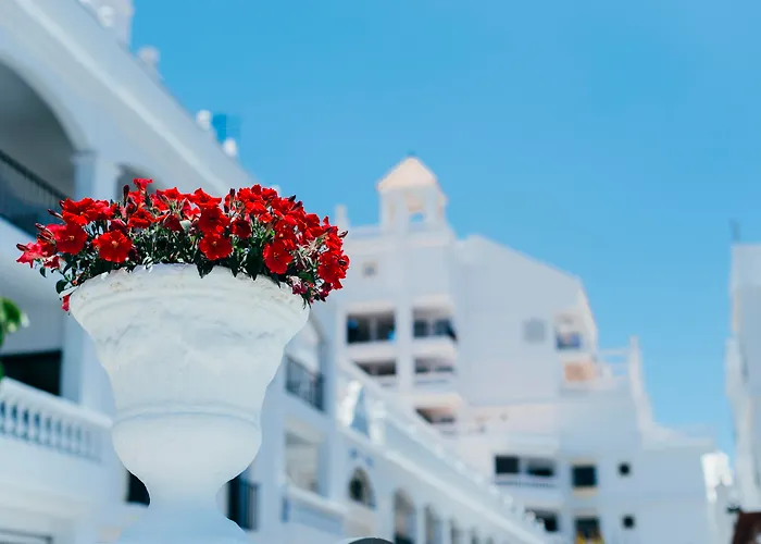 Hollywood Mirage - Excel Hotels & Resorts