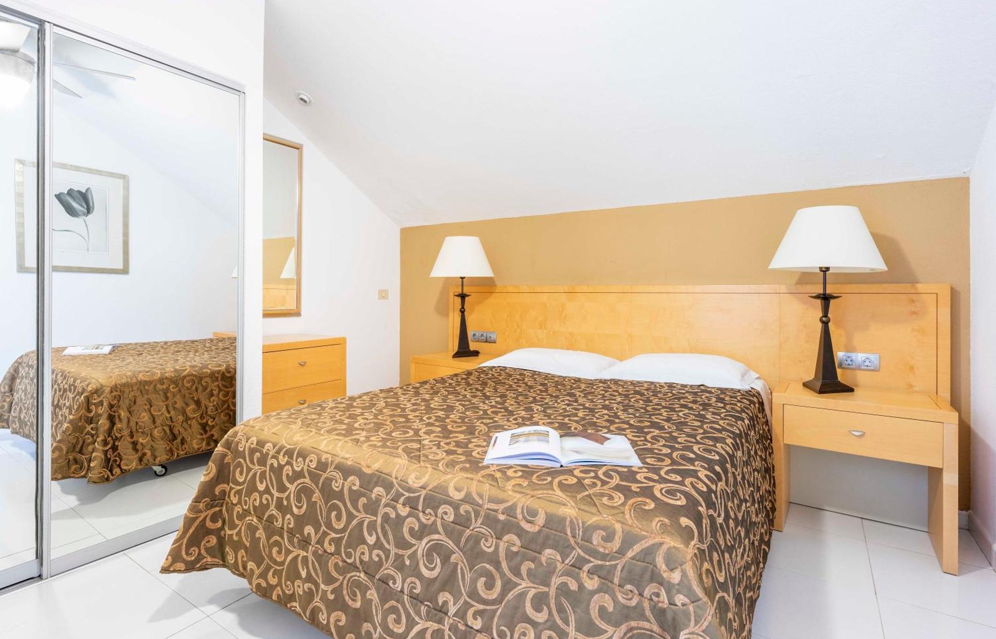Hollywood Mirage - Excel & 3* Los Cristianos (Tenerife)