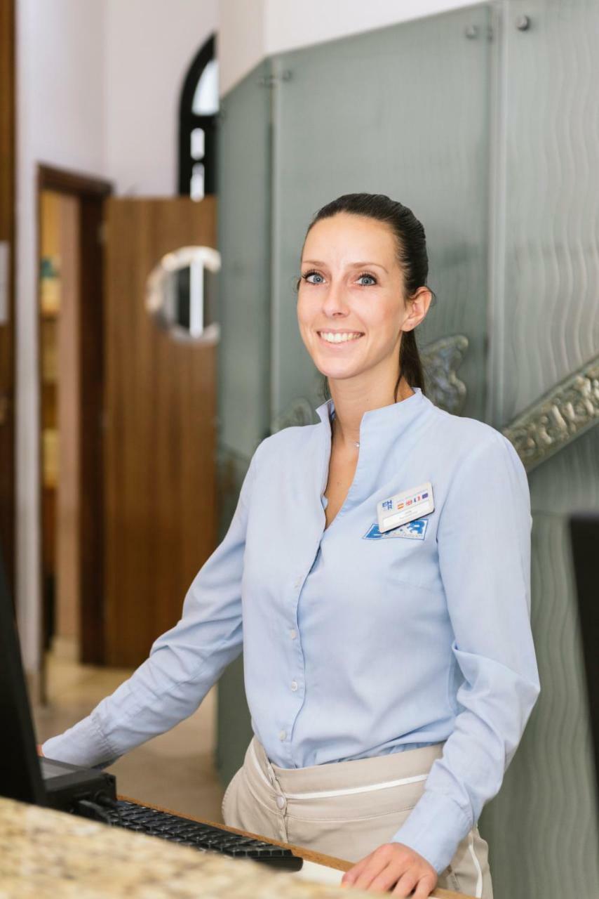 Aparthotel Hollywood Mirage - Excel & Los Cristianos (Tenerife)
